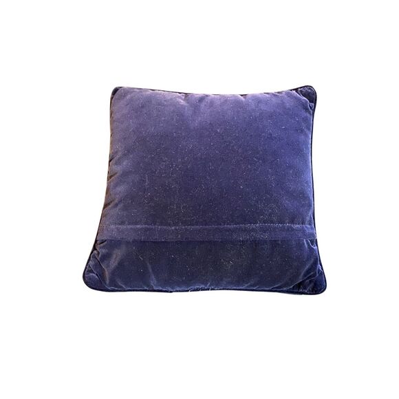 Vintage 90s needlepoint Santa Christmas holiday pillow 14 x 14 - Picture 3 of 3